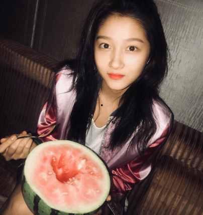 吃瓜大妈照片高清头像,高清大妈头像惊艳亮相