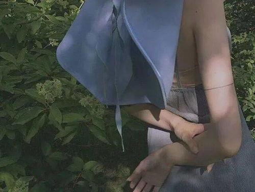 快手网红抖腿照片,揭秘网红背后的生活点滴